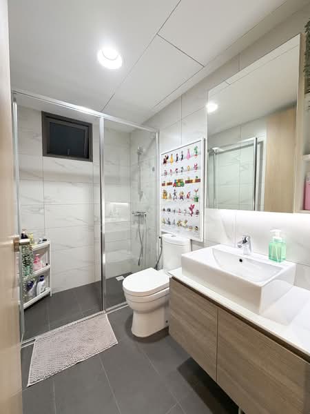Treasure Crest, 62 Anchorvale Crescent, 3 Bedrooms, 1,151 sqft, Executive Condominium For Rent, by Elonn Seah, 500225636 - Bathroom - PropertyGuru.com.sg