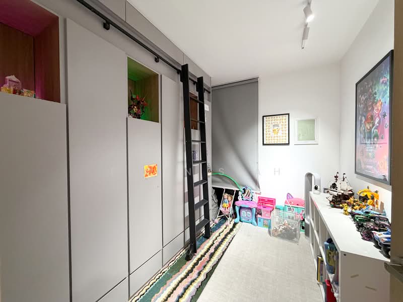 Treasure Crest, 62 Anchorvale Crescent, 3 Bedrooms, 1,151 sqft, Executive Condominium For Rent, by Elonn Seah, 500225636 - Bedroom - PropertyGuru.com.sg