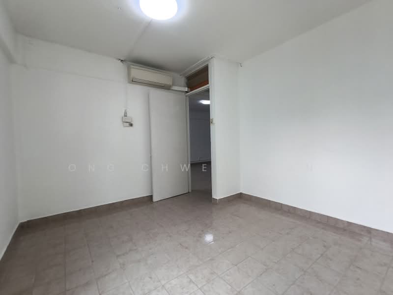 135 Bedok North Street 2, 135 Bedok North Street 2, 3 Bedrooms, 990 sqft, HDB Flat For Sale, by Ong Chwee Puan, 500225681 - Interior - PropertyGuru.com.sg