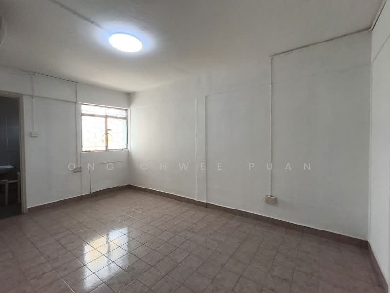 135 Bedok North Street 2, 135 Bedok North Street 2, 3 Bedrooms, 990 sqft, HDB Flat For Sale, by Ong Chwee Puan, 500225681 - Interior - PropertyGuru.com.sg