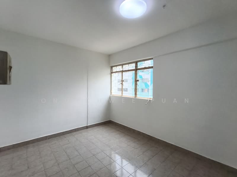 135 Bedok North Street 2, 135 Bedok North Street 2, 3 Bedrooms, 990 sqft, HDB Flat For Sale, by Ong Chwee Puan, 500225681 - Interior - PropertyGuru.com.sg