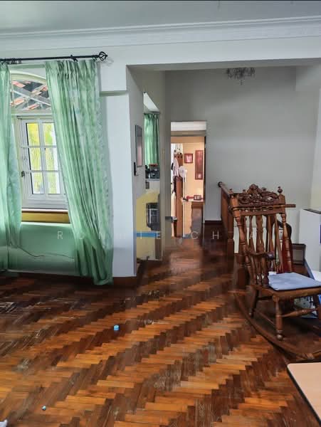Yong Seng Estate, Jalan Senang, 6 Bedrooms, 3,300 sqft, Corner Terrace For Sale, by Ronnie Chia, 500225684 - Living Room - PropertyGuru.com.sg