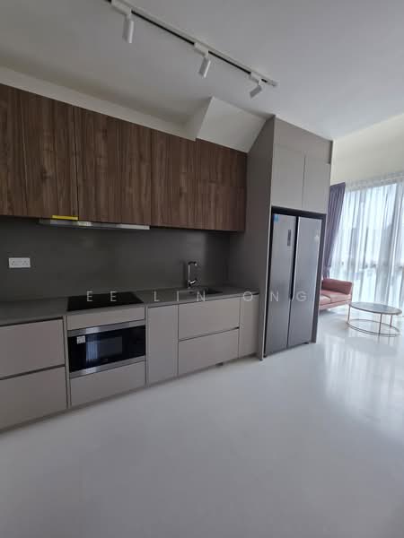 Parksuites, 18 Holland Grove Road, 3 Bedrooms, 1,389 sqft, Condominium For Rent, by Ee Lin Ong, 500225688 - Kitchen - PropertyGuru.com.sg