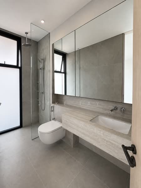 Harvey Avenue, , 6 Bedrooms, 8,120 sqft, Detached House For Sale, by Jake Tay, 500225703 - Bathroom - PropertyGuru.com.sg