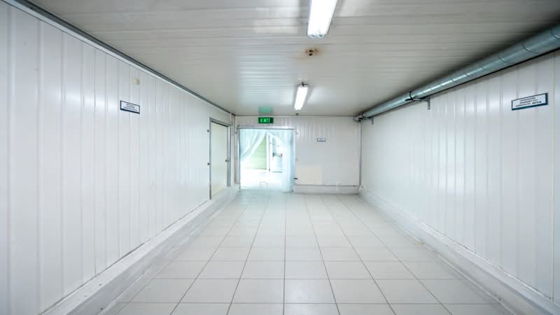 Enterprise Centre, 20 Bukit Batok Crescent, 4,009 sqft, Light Industrial (B1) For Sale, by Amanda Tan, 500225704 - Corridor - CommercialGuru.com.sg