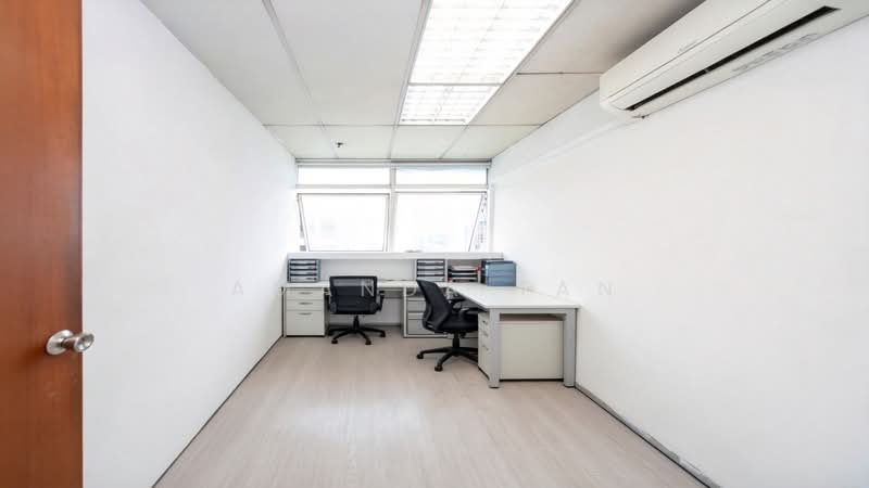 Enterprise Centre, 20 Bukit Batok Crescent, 4,009 sqft, Light Industrial (B1) For Sale, by Amanda Tan, 500225704 - Study - CommercialGuru.com.sg