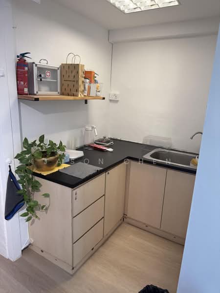 203 Hougang Street 21, 21, 850 sqft, Shop / Shophouse For Rent, by Jason Chen, 500225705 - Kitchen - CommercialGuru.com.sg