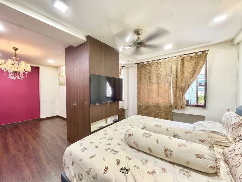 347 Tampines Street 33, 347 Tampines Street 33, 3 Bedrooms, 1,130 sqft, HDB Flat For Sale, by Hidayat Shariff, 500225707 - Bedroom - PropertyGuru.com.sg
