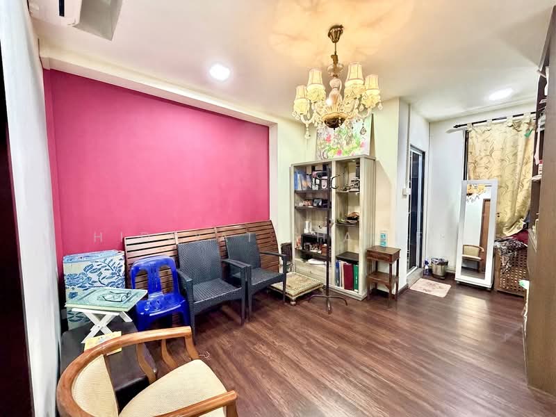 347 Tampines Street 33, 347 Tampines Street 33, 3 Bedrooms, 1,130 sqft, HDB Flat For Sale, by Hidayat Shariff, 500225707 - Living Room - PropertyGuru.com.sg