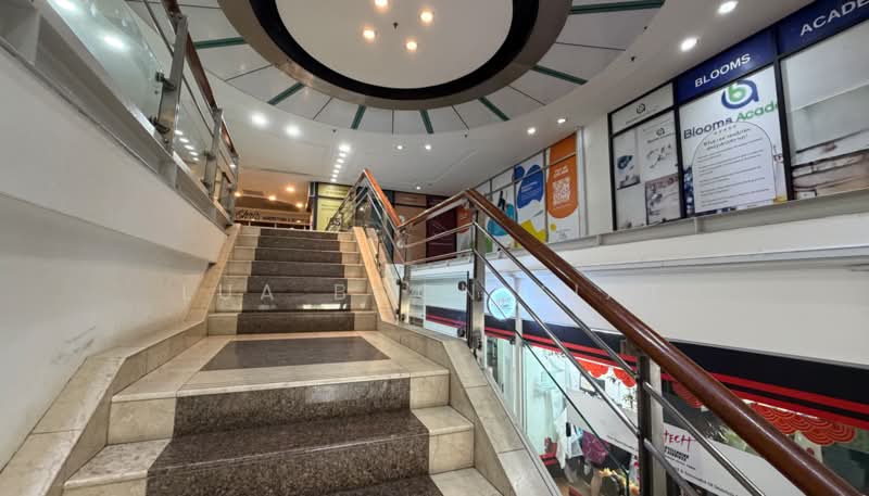 Crown Centre, 557 Bukit Timah Road, 312 sqft, Shop / Shophouse For Sale, by Lua Boon Kiat, 500225709 - Interior - CommercialGuru.com.sg