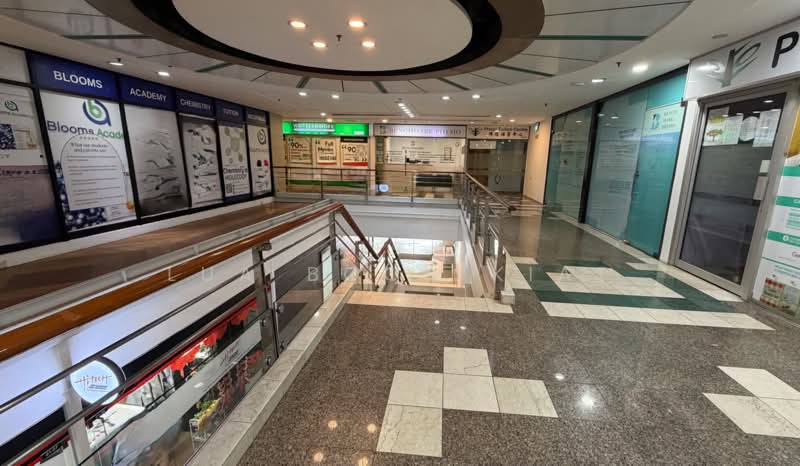 Crown Centre, 557 Bukit Timah Road, 312 sqft, Shop / Shophouse For Sale, by Lua Boon Kiat, 500225709 - Interior - CommercialGuru.com.sg