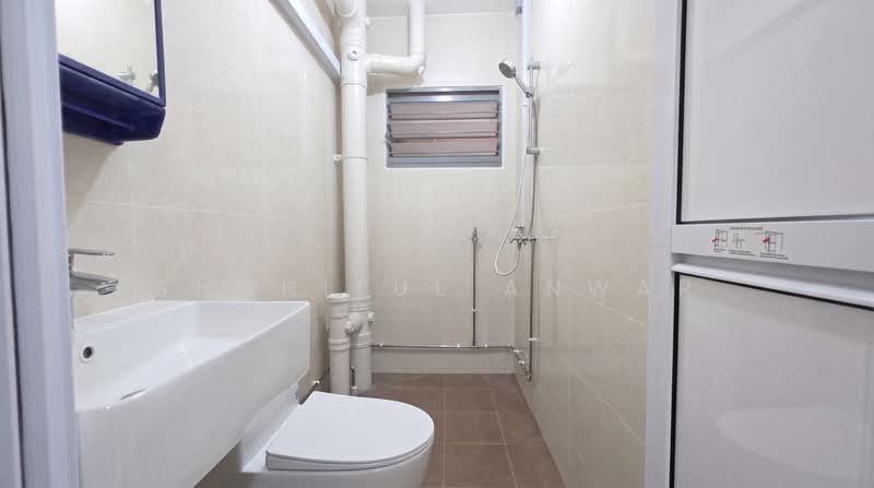 759 Choa Chu Kang North 5, 759 Choa Chu Kang North 5, 4 Bedrooms, 1,560 sqft, HDB Flat For Sale, by Shohiful Anwar, 500225711 - Bathroom - PropertyGuru.com.sg
