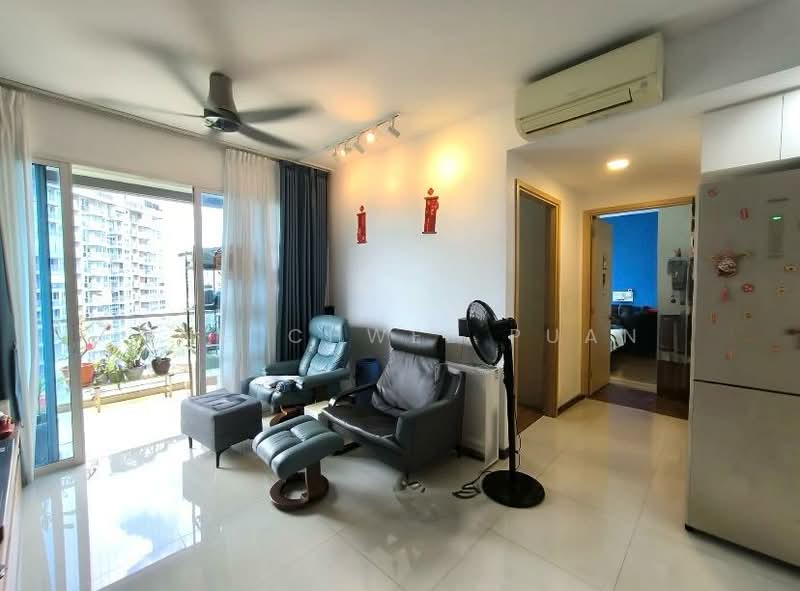 Waterview, 91 Tampines Avenue 1, 2 Bedrooms, 786 sqft, Condominium For Sale, by Ong Chwee Puan, 500225723 - Living Room - PropertyGuru.com.sg