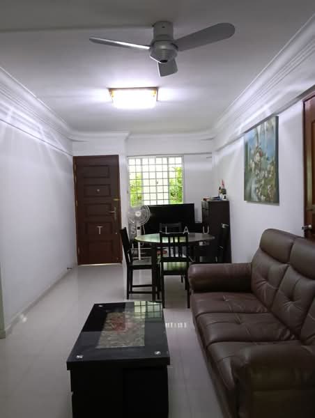 625 Ang Mo Kio Avenue 9, 625 Ang Mo Kio Avenue 9, 2 Bedrooms, 721 sqft, HDB Flat For Rent, by T.S Lau, 500225726 - Living Room - PropertyGuru.com.sg