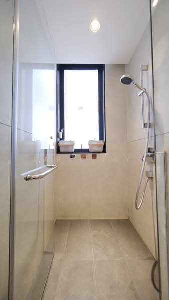 Seasons Park, 499 Yio Chu Kang Road, 2 Bedrooms, 1,066 sqft, Condominium For Sale, by Jarel Tay, 500225727 - Bathroom - PropertyGuru.com.sg