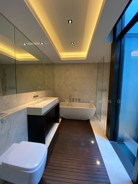The Green Collection Golf Terrace, Cove Drive Sentosa, 5 Bedrooms, 5,900 sqft, Terraced House For Rent, by Ngo Tong Hang, 500225731 - Bathroom - PropertyGuru.com.sg