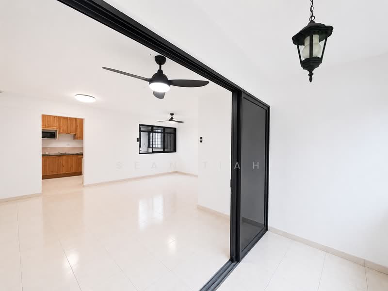 680A Jurong West Central 1, 680A Jurong West Central 1, 4 Bedrooms, 1,453 sqft, HDB Flat For Sale, by Sean Tiah, 500225735 - Kitchen - PropertyGuru.com.sg