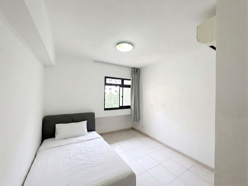 680A Jurong West Central 1, 680A Jurong West Central 1, 4 Bedrooms, 1,453 sqft, HDB Flat For Sale, by Sean Tiah, 500225735 - Bedroom - PropertyGuru.com.sg