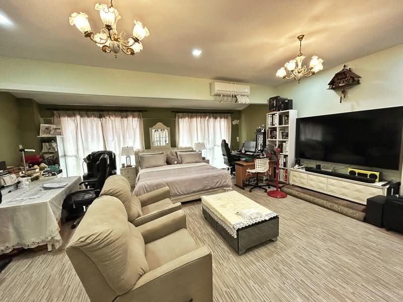 Pasir Ris Heights, , 4 Bedrooms, 2,678 sqft, Terraced House For Sale, by S Shahlan, 500225742 - Bedroom - PropertyGuru.com.sg