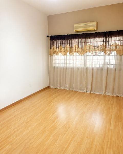 Pasir Ris Heights, Pasir Ris / Tampines, 4 Bedrooms, 3,200 sqft, Terraced House For Sale, by S Shahlan, 500225742 - Common room 1 - PropertyGuru.com.sg