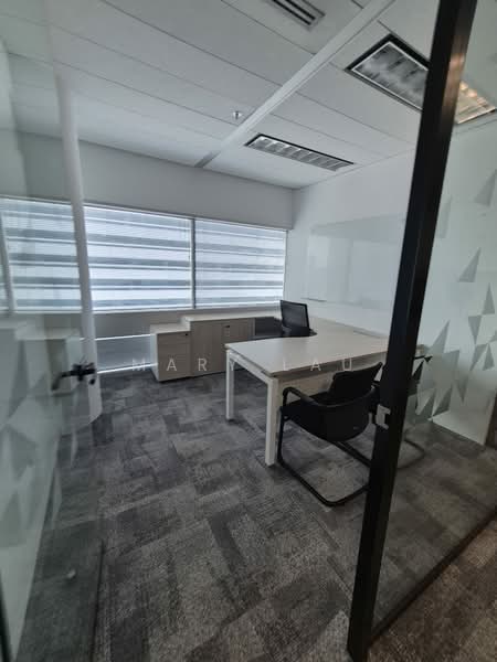 Gateway East, 152 Beach Road, 5,522 sqft, Office For Rent, by Mary Lau, 500225743 - Study - CommercialGuru.com.sg