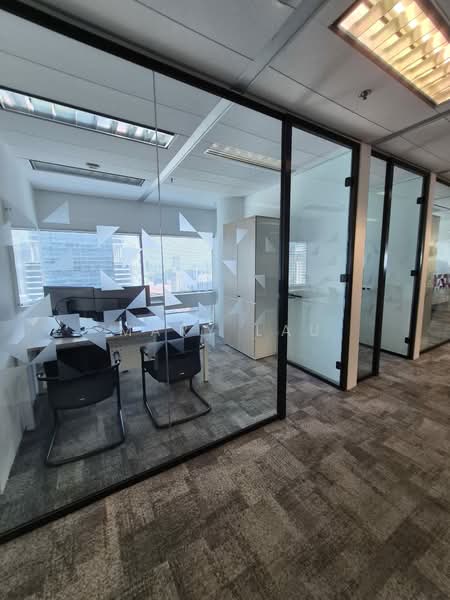Gateway East, 152 Beach Road, 5,522 sqft, Office For Rent, by Mary Lau, 500225743 - Interior - CommercialGuru.com.sg