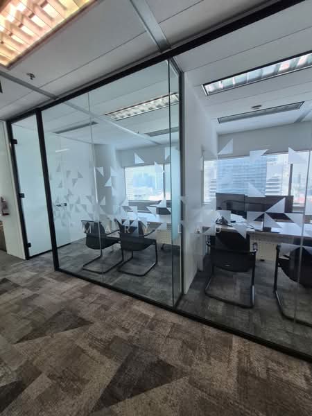 Gateway East, 152 Beach Road, 5,522 sqft, Office For Rent, by Mary Lau, 500225743 - Interior - CommercialGuru.com.sg