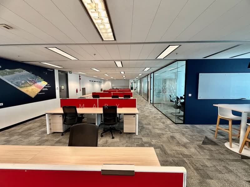 Gateway East, 152 Beach Road, Beach Road / Bugis / Rochor, 6,359 sqft, Office For Rent, by Mary Lau, 500225743 - Interior - CommercialGuru.com.sg