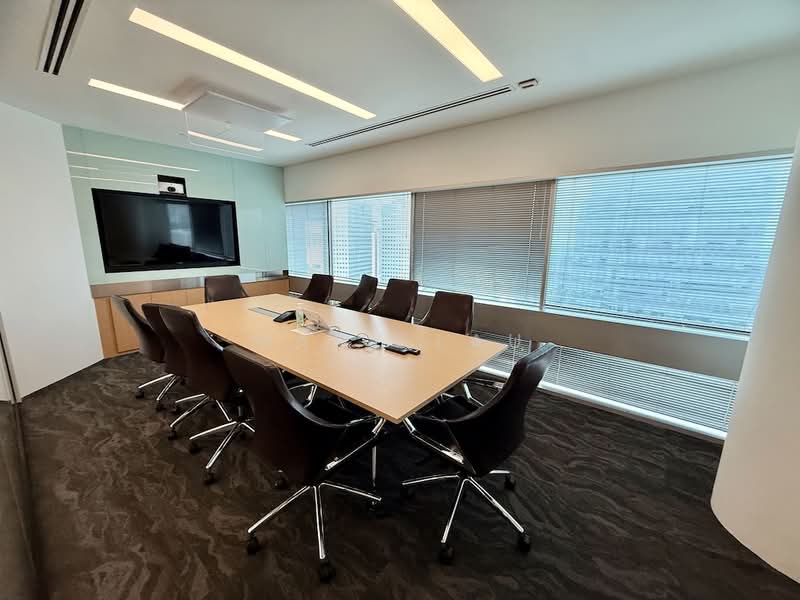 Gateway East, 152 Beach Road, Beach Road / Bugis / Rochor, 6,359 sqft, Office For Rent, by Mary Lau, 500225743 - Interior - CommercialGuru.com.sg