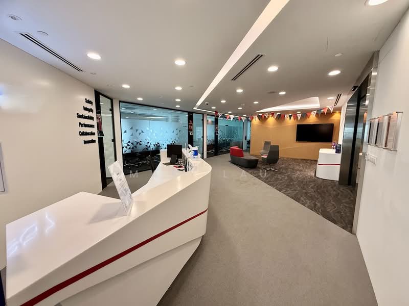 Gateway East, 152 Beach Road, Beach Road / Bugis / Rochor, 6,359 sqft, Office For Rent, by Mary Lau, 500225743 - Interior - CommercialGuru.com.sg