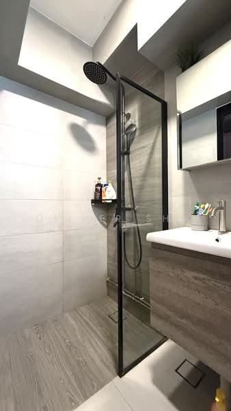 275C Jurong West Street 25, 275C Jurong West Street 25, 3 Bedrooms, 1,194 sqft, HDB Flat For Sale, by Oliver Sho, 500225749 - Bathroom - PropertyGuru.com.sg