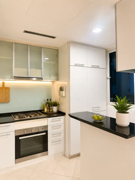 Robertson 100, 100 Robertson Quay, 2 Bedrooms, 936 sqft, Apartment For Rent, by Ong Beng Yew, 500225753 - Kitchen - PropertyGuru.com.sg
