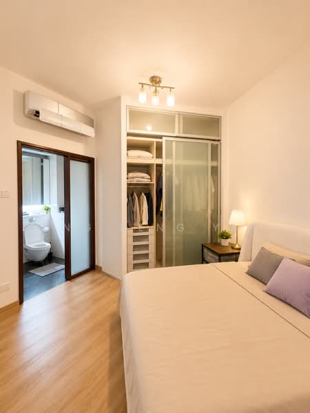Robertson 100, 100 Robertson Quay, 2 Bedrooms, 936 sqft, Apartment For Rent, by Ong Beng Yew, 500225753 - Bedroom - PropertyGuru.com.sg
