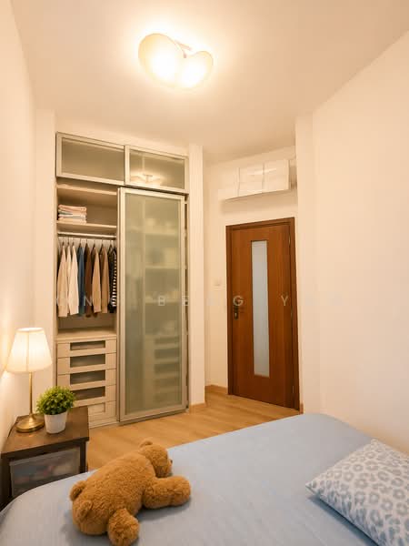 Robertson 100, 100 Robertson Quay, 2 Bedrooms, 936 sqft, Apartment For Rent, by Ong Beng Yew, 500225753 - Bedroom - PropertyGuru.com.sg