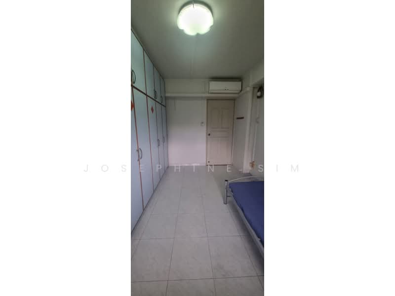 122 Pasir Ris Street 11, 122 Pasir Ris Street 11, Room Rental, 150 sqft, HDB Flat For Rent, by Josephine Sim, 500225756 - Bedroom - PropertyGuru.com.sg