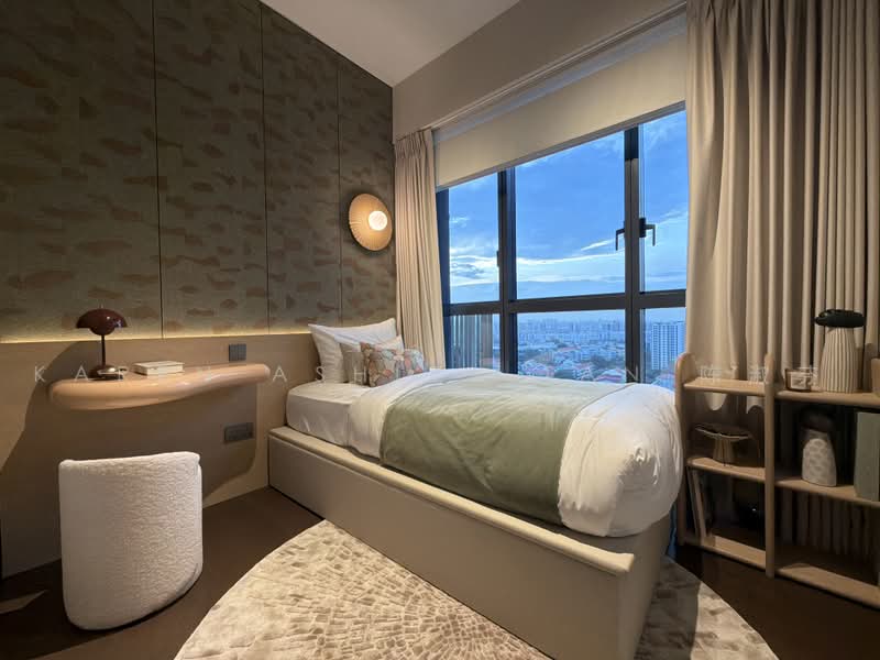 Tembusu Grand, 96 Jalan Tembusu, 5 Bedrooms, 2,691 sqft, Condominium For Sale, by Karen Ashley Tan 陈淑芬, 500225760 - Bedroom - PropertyGuru.com.sg