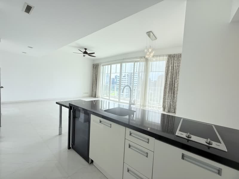 Saint Thomas Suites, 33 St Thomas Walk, 4 Bedrooms, 2,013 sqft, Condominium For Rent, by Melvin Chun, 500225766 - Kitchen - PropertyGuru.com.sg