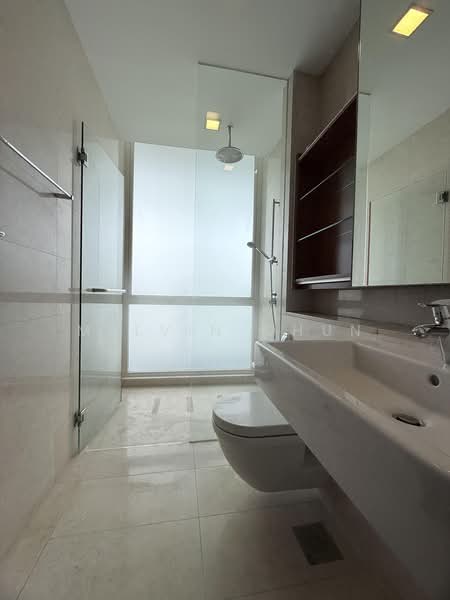 Saint Thomas Suites, 33 St Thomas Walk, 4 Bedrooms, 2,013 sqft, Condominium For Rent, by Melvin Chun, 500225766 - Bathroom - PropertyGuru.com.sg