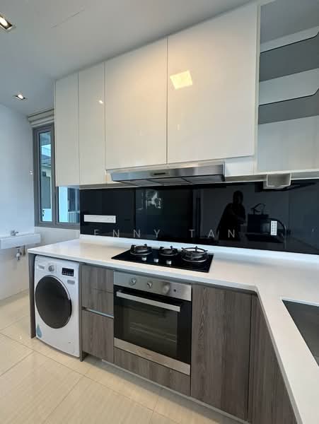 Woodhaven, 77 Woodgrove Avenue, 3 Bedrooms, 1,119 sqft, Condominium For Sale, by Lenny Tan, 500225770 - Kitchen - PropertyGuru.com.sg