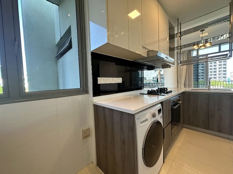 Woodhaven, 77 Woodgrove Avenue, 3 Bedrooms, 1,119 sqft, Condominium For Sale, by Lenny Tan, 500225770 - Kitchen - PropertyGuru.com.sg