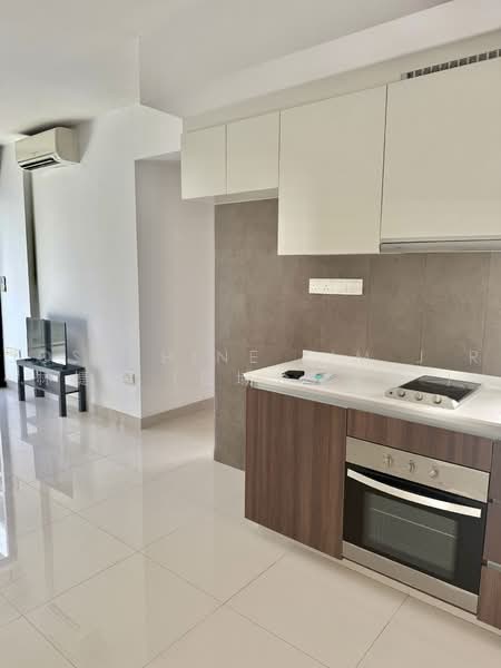 Parc Olympia, 66 Flora Drive, 2 Bedrooms, 645 sqft, Condominium For Sale, by Josephine Lim J R 林婕容 (区域分行董事 ), 500225783 - Kitchen - PropertyGuru.com.sg