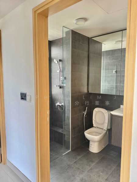 Parc Olympia, 66 Flora Drive, 2 Bedrooms, 645 sqft, Condominium For Sale, by Josephine Lim J R 林婕容 (区域分行董事 ), 500225783 - Bathroom - PropertyGuru.com.sg