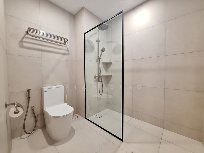 Astrid Meadows, 50 Coronation Road West, 1 Bedroom, 914 sqft, Condominium For Rent, by Brian Qing, 500225785 - Bathroom - PropertyGuru.com.sg