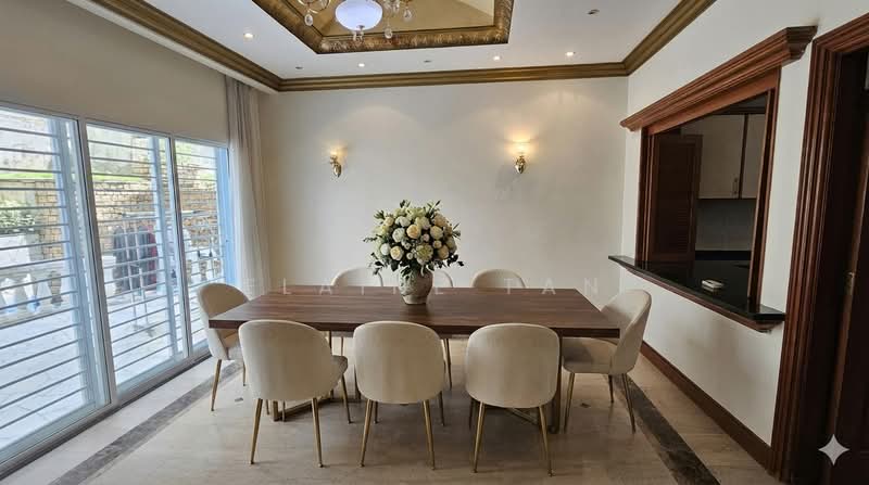 Terrace Cluster House At Fernhill Road, Fernhill Road, 4 Bedrooms, 2,172 sqft, Terraced House For Sale, by Elaine Tan, 500225792 - Dining Room - PropertyGuru.com.sg