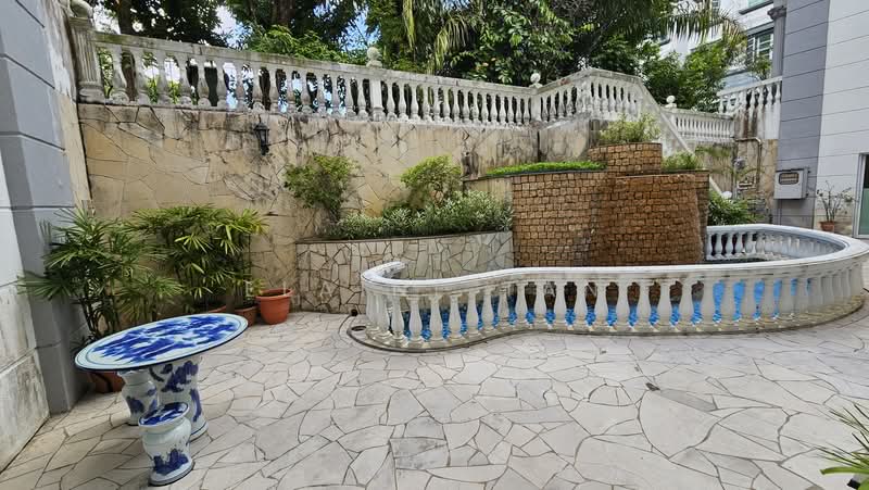 Fernhill Cottage, 70 Fernhill Road, 4 Bedrooms, 2,172 sqft, Cluster House For Sale, by Elaine Tan, 500225798 - Exterior - PropertyGuru.com.sg