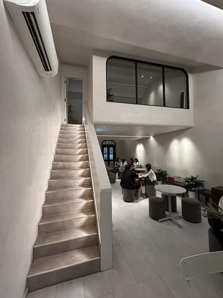 Sultan Plaza, 100 Jalan Sultan, 893 sqft, Food & Beverage For Sale, by Samuel Han, 500225800 - Interior - CommercialGuru.com.sg