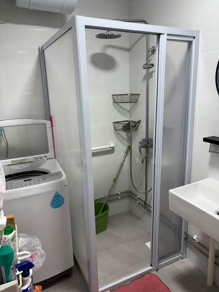 457 Pasir Ris Drive 4, 457 Pasir Ris Drive 4, Room Rental, 120 sqft, HDB Flat For Rent, by Glen Ong, 500225809 - Bathroom - PropertyGuru.com.sg