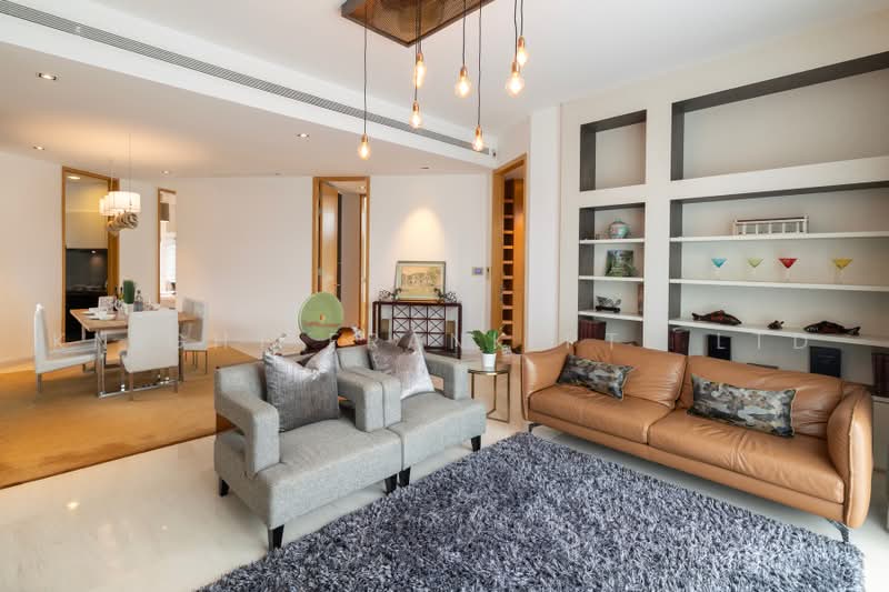 Belle Vue Residences, 15 Oxley Walk, 3 Bedrooms, 3,638 sqft, Condominium For Sale, by Evelyn Chen, 500225812 - Living Room - PropertyGuru.com.sg