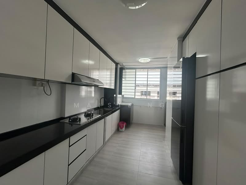 652 Hougang Avenue 8, 652 Hougang Avenue 8, 2 Bedrooms, 60 sqft, HDB Flat For Sale, by Maisie Ng, 500225817 - Kitchen - PropertyGuru.com.sg