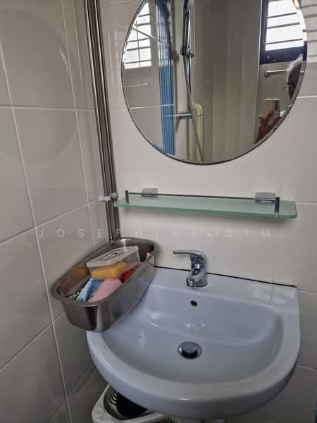 109 Hougang Avenue 1, 109 Hougang Avenue 1, Room Rental, 150 sqft, HDB Flat For Rent, by Josephine Sim, 500225818 - Bathroom - PropertyGuru.com.sg